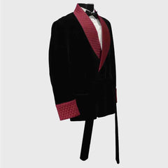 Ascot and smoking jacket for men